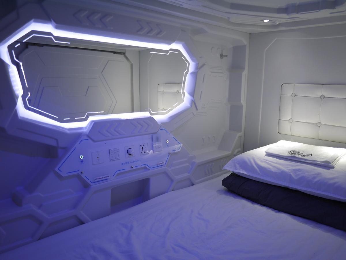 Aloha Capsule Hostel Semporna Bagian luar foto