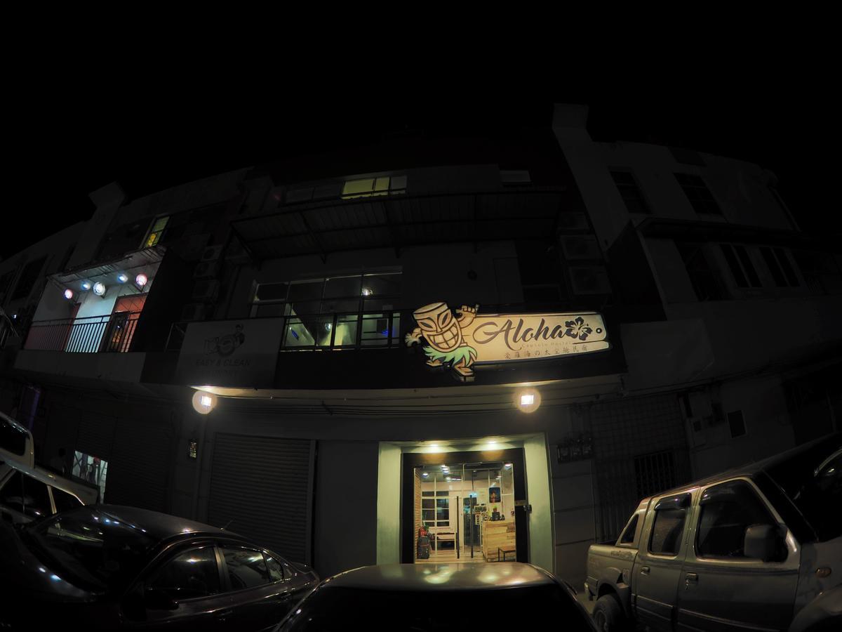 Aloha Capsule Hostel Semporna Bagian luar foto