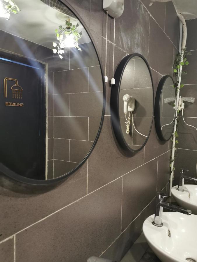 Aloha Capsule Hostel Semporna Bagian luar foto