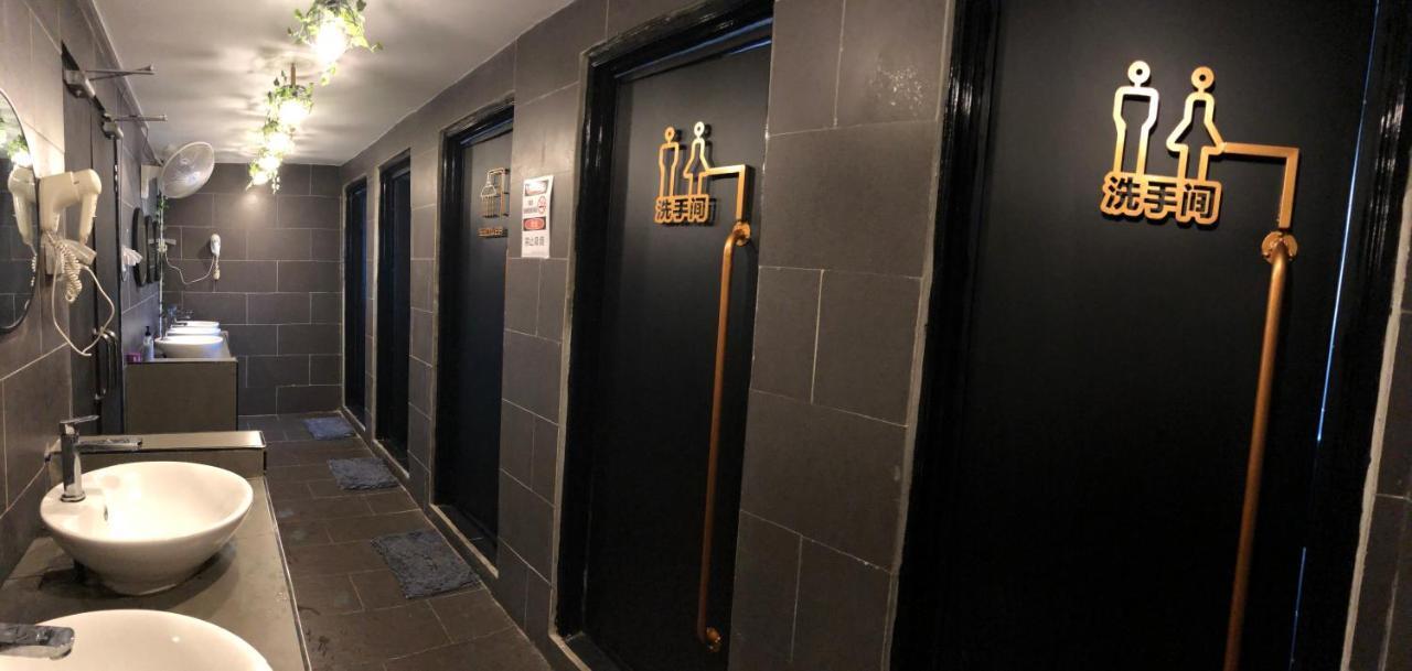 Aloha Capsule Hostel Semporna Bagian luar foto